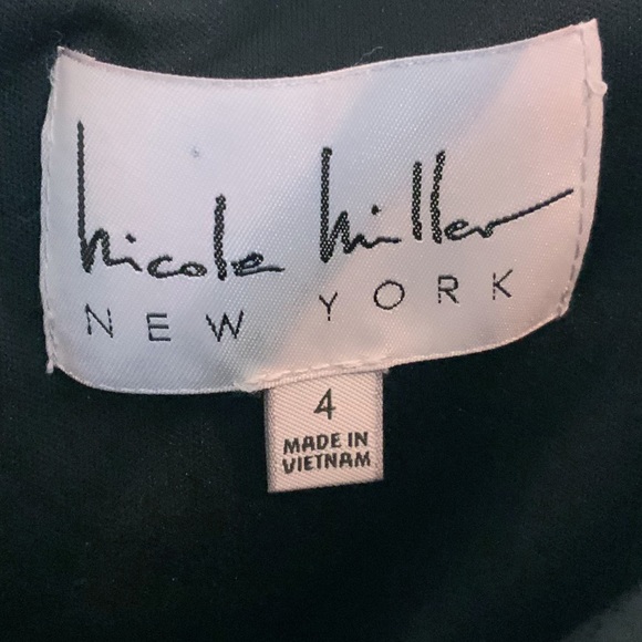 Nicole Miller Off the Shoulder Velvet Dress w/ Ruched Sleeves Size 4 in Black - Picture 7 of 9